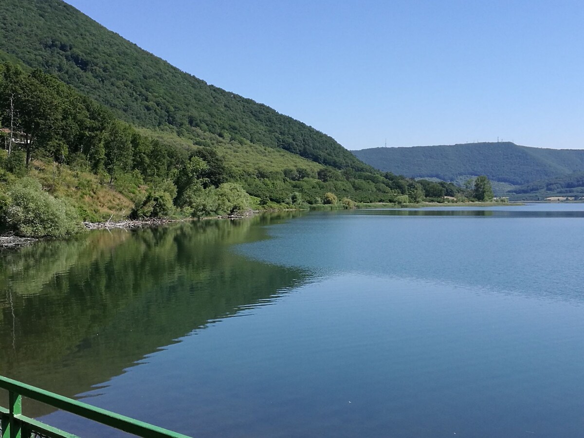 Lago di Vico Villa la Casa dei Daini