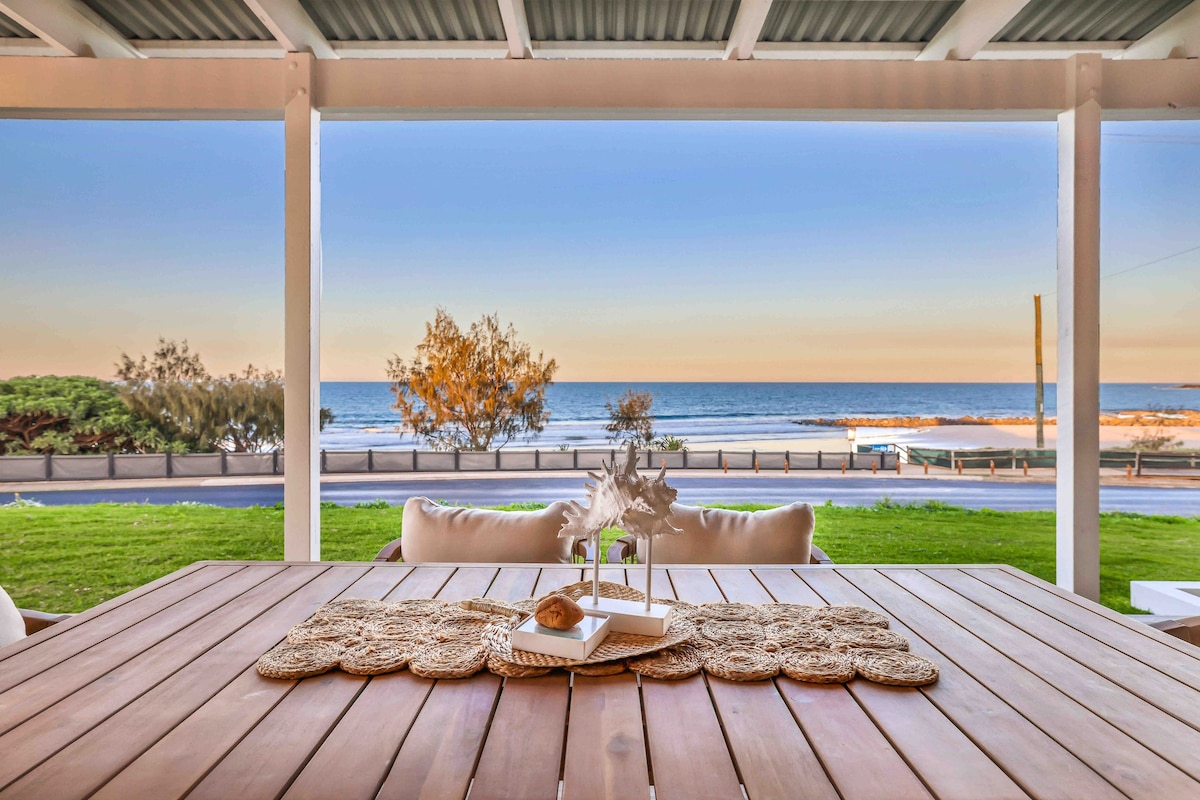 OceanMist - Beachfront Luxury 5-STAR Home