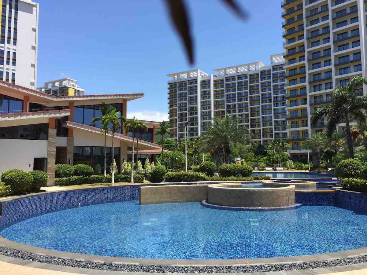 万宁市整套公寓型住宅空中蓝色楼阁之听涛苑