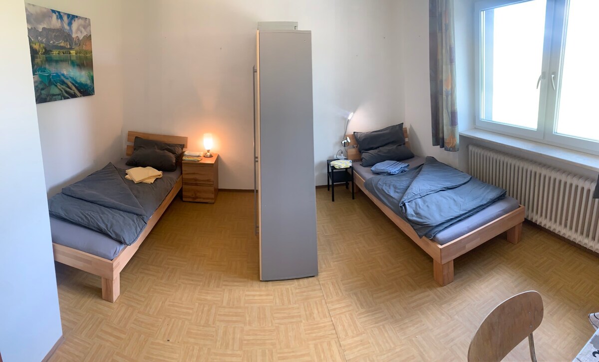 Vilsbiburg/B388-B299附近的房间和公寓