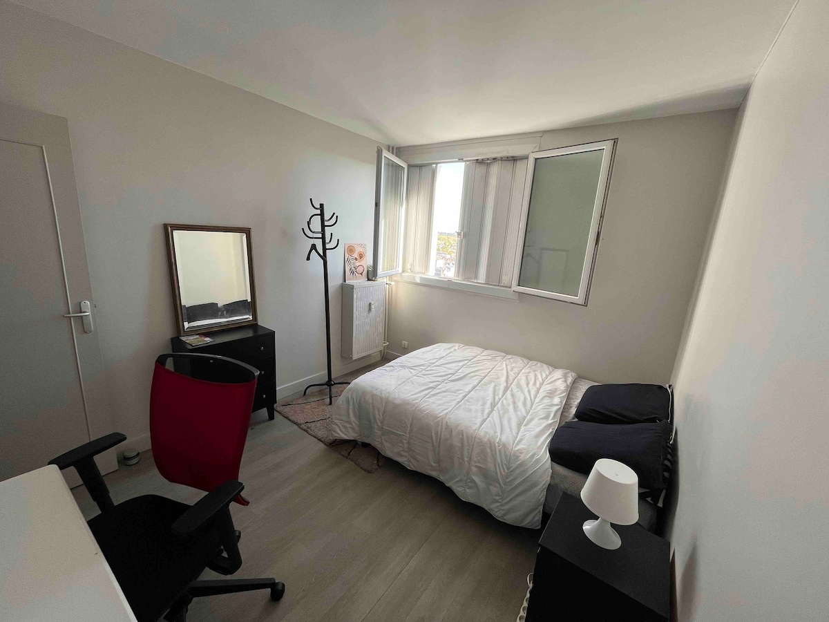 Chambre à louer dans appartement