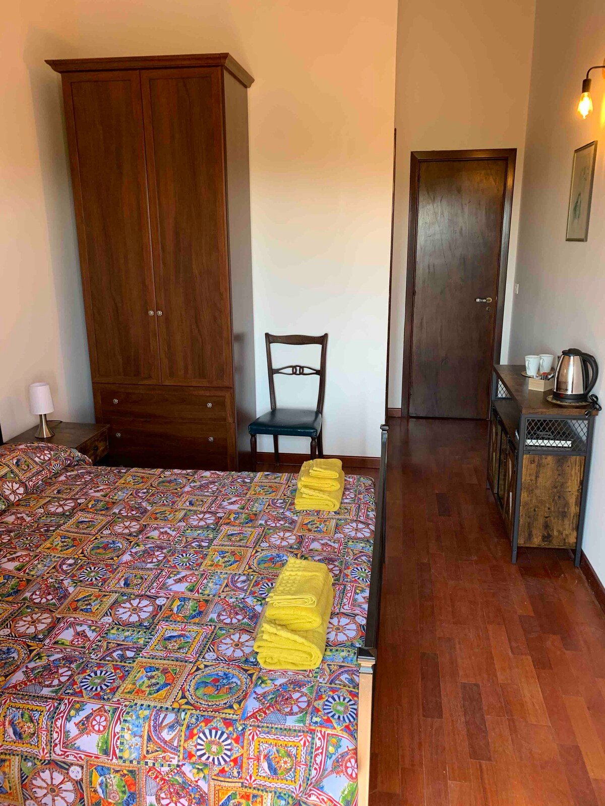 Le Decime stanza 8 gialla double room