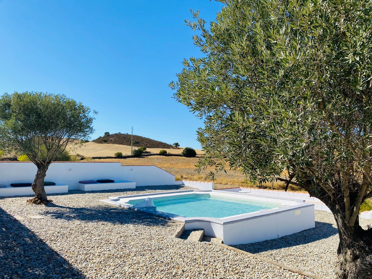 Casa na horta, planície alentejo