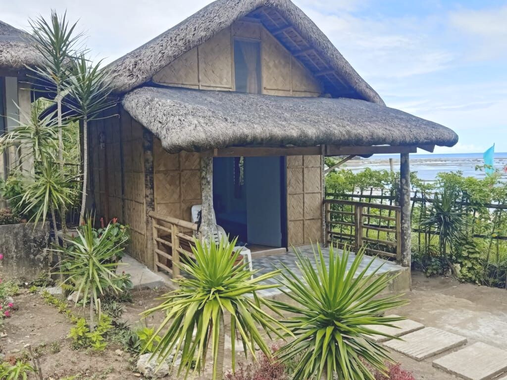 Loft-Type Beach Cabin (Non A/C)