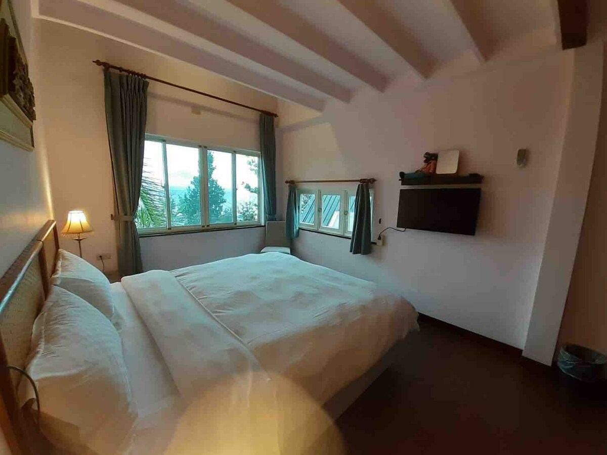 十二號橋空間/聽海海景套房/雙人房Double room with sea view