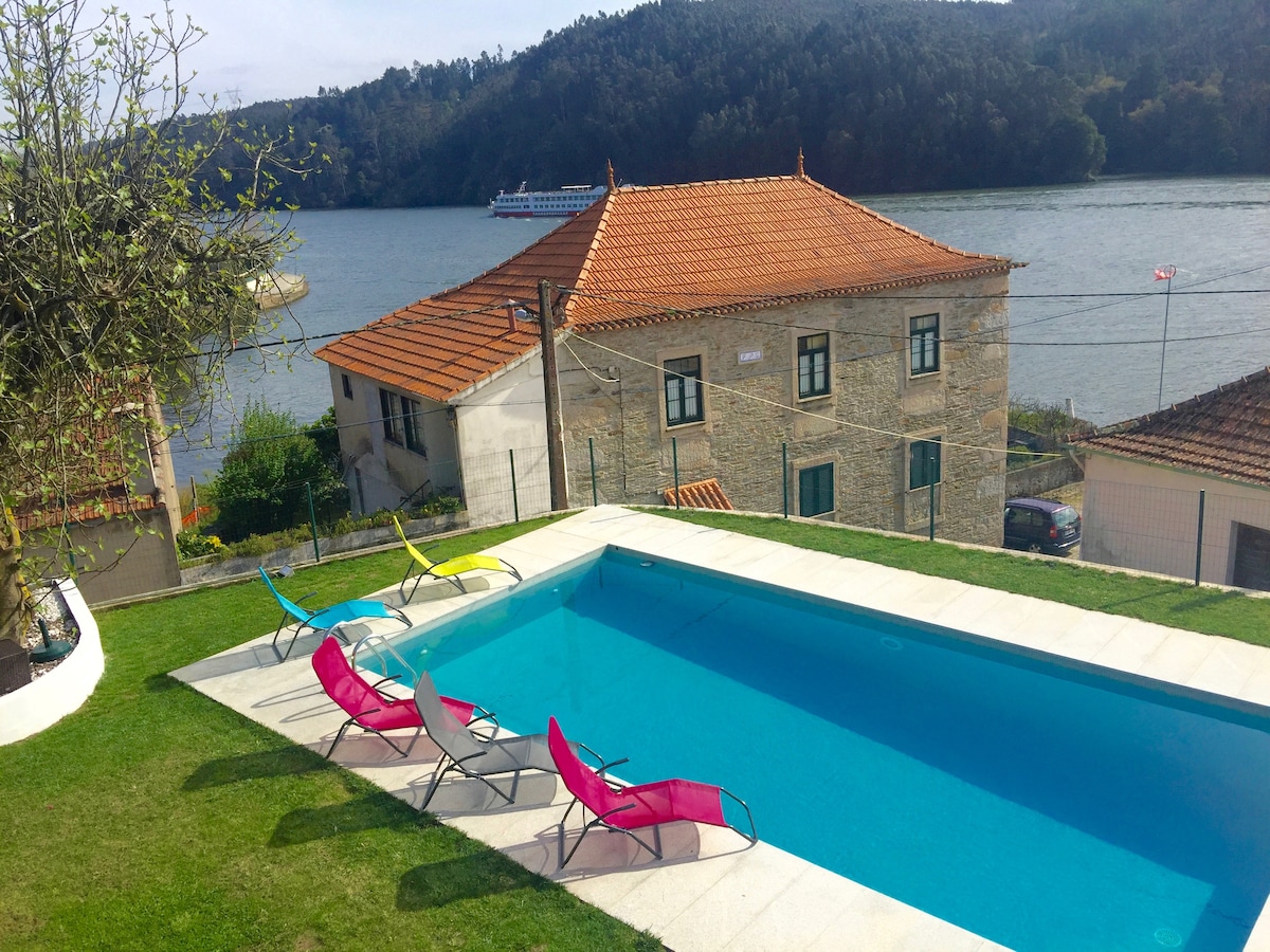 杜罗泳池景观别墅（ Villa swimming pool view Douro ）/15分钟波尔图（ Porto ） ，空调