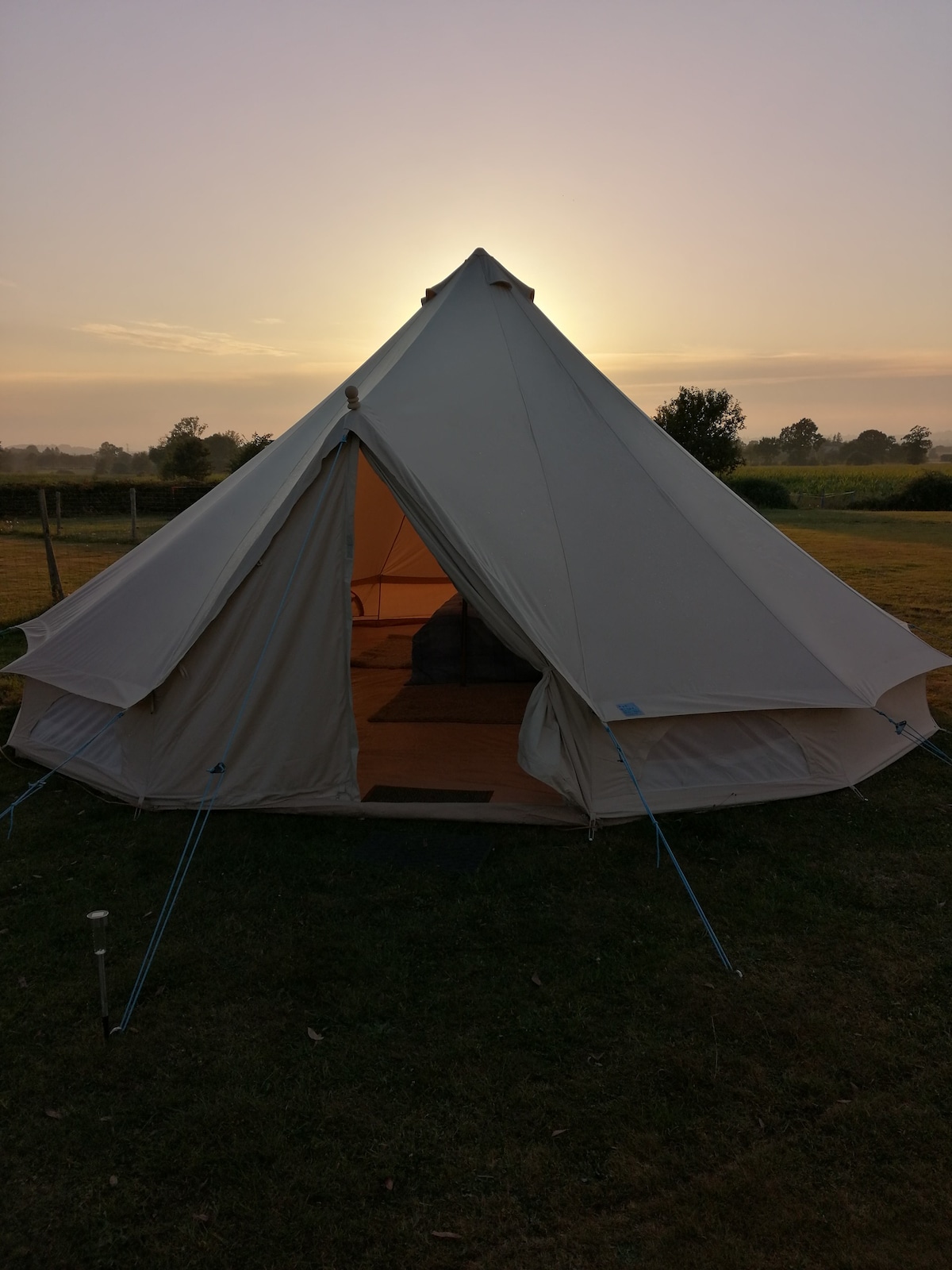 Glamping at La Porte camping - Chouette tent.