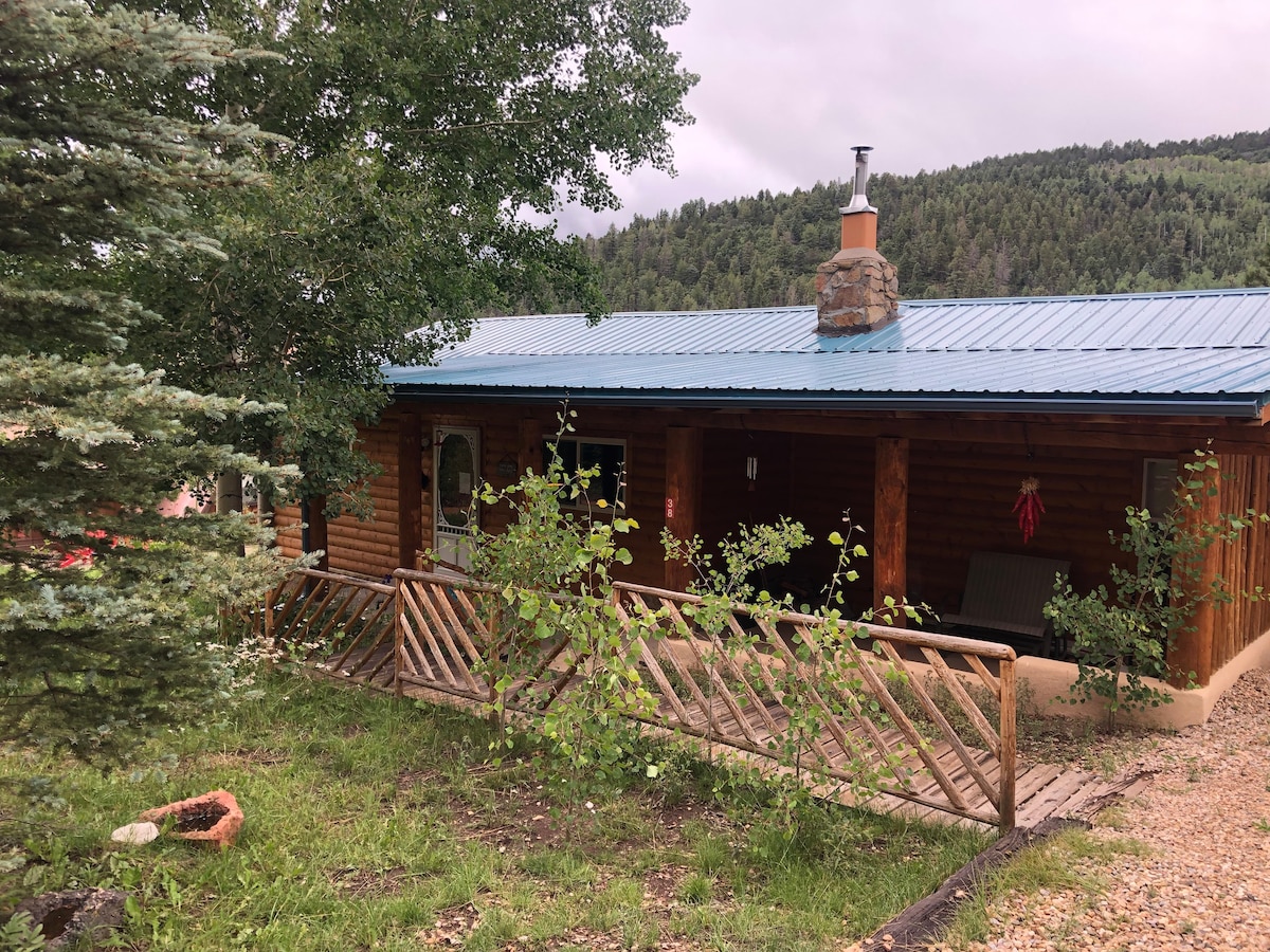 Hummingbird Mountain Cabin