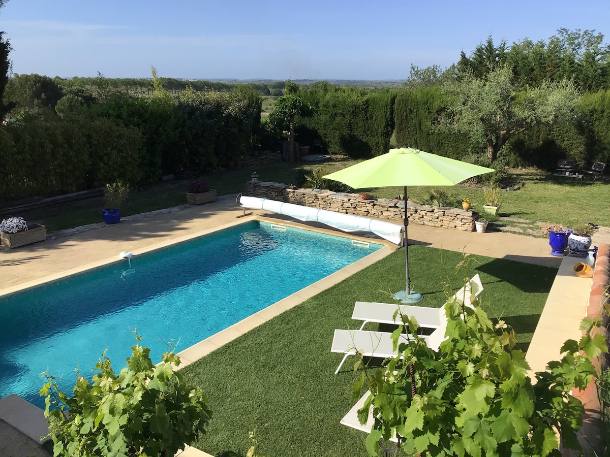 Appartement avec piscine entre mer et montagne