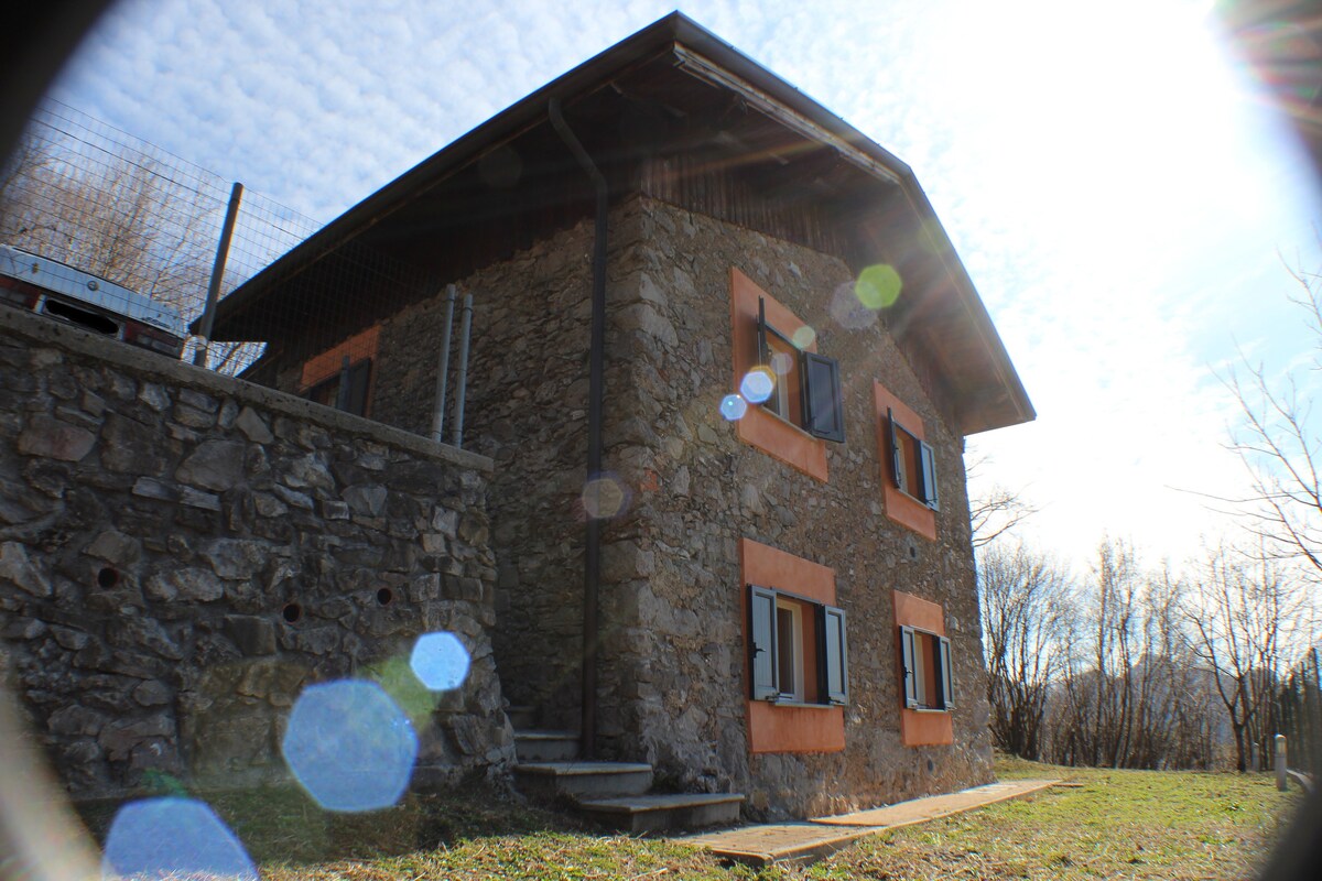 I laghi di Spettino; casa con vista panoramica