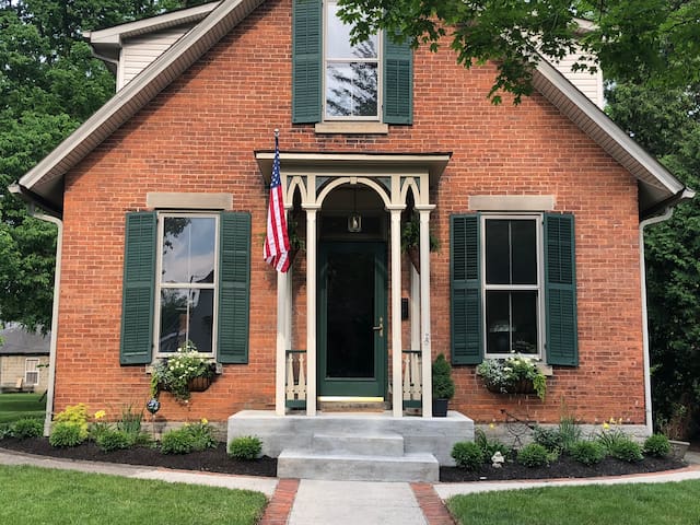 prona04ite smje08taj na airbnbu c radnor