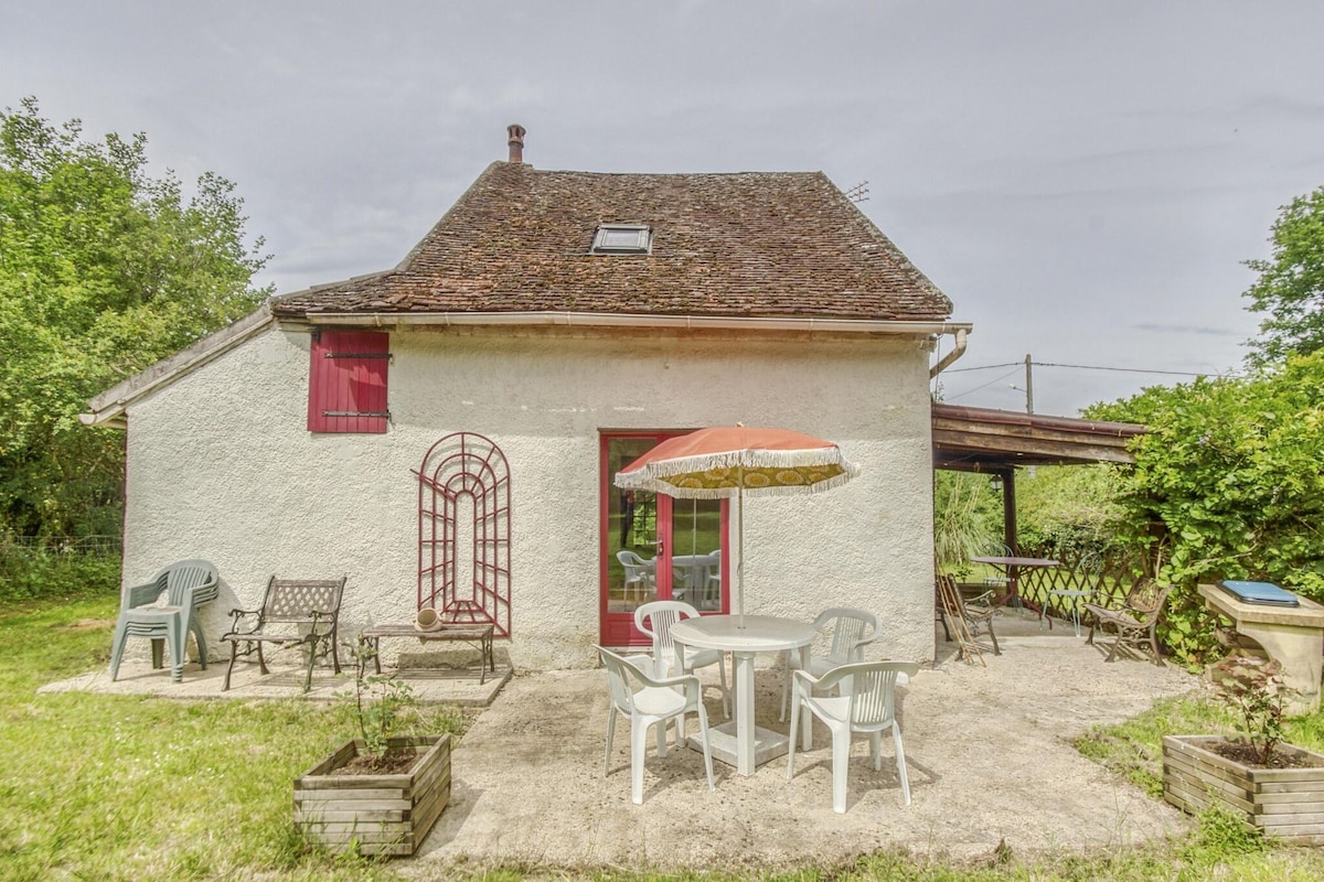 Country house near Canal du Nivernais