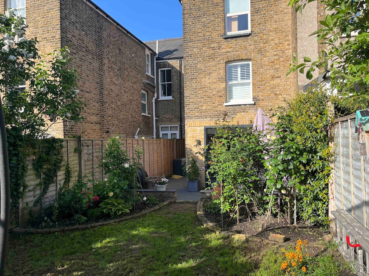 Beautiful Victorian Maisonette