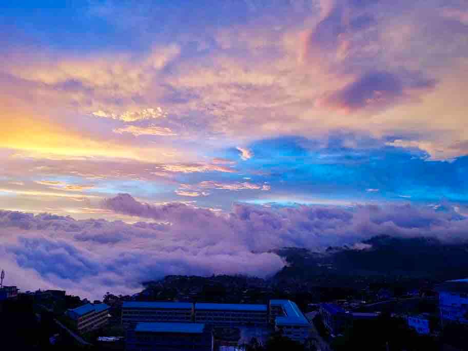 碧瑶度假屋（ Baguio Vacation House ） ，欣赏壮丽的日落景色