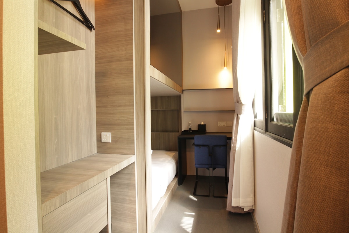 Tanjong Pagar单人房、窗户共用卫生间