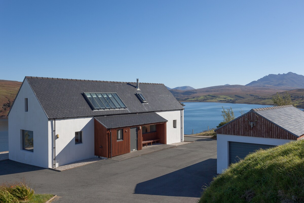 斯凯岛卡拉斯（ Calath ）、斯凯岛（ Isle of Skye ） ，可欣赏到美丽的山景/湖景