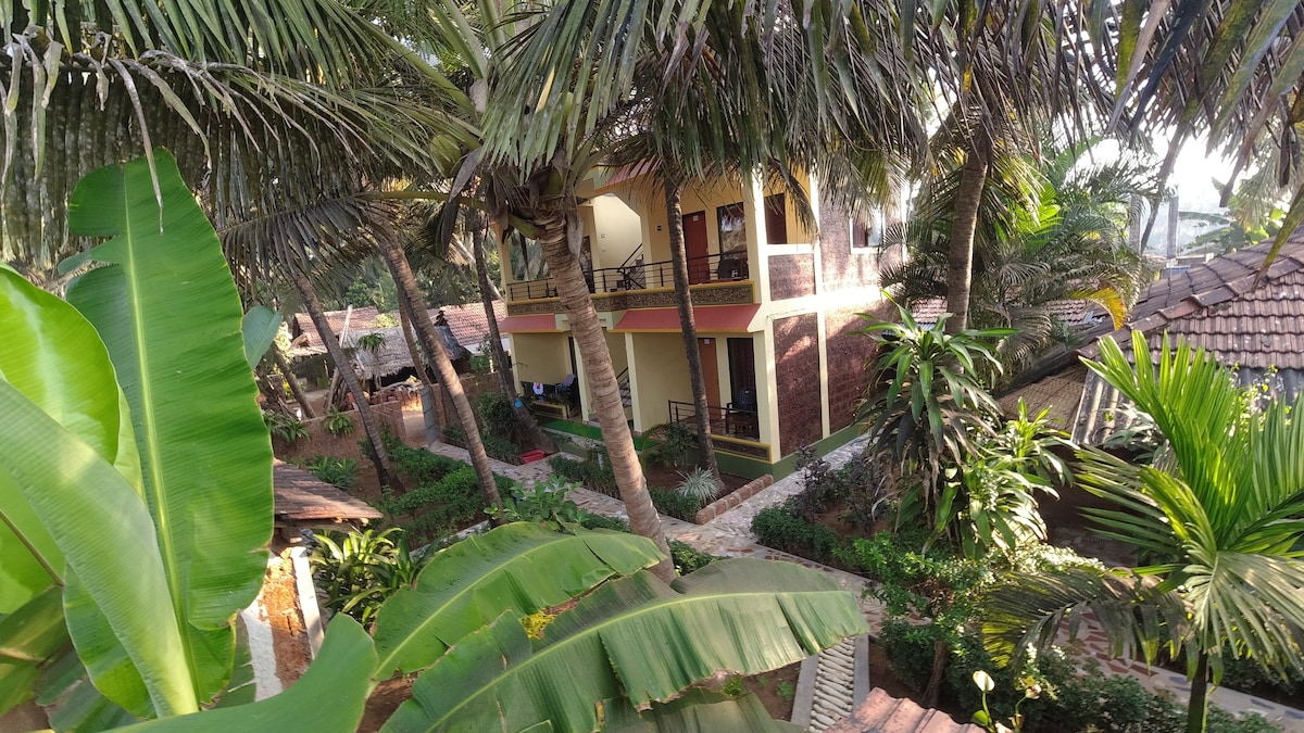 4 bedroom unit at Ocean Beach View Gokarna