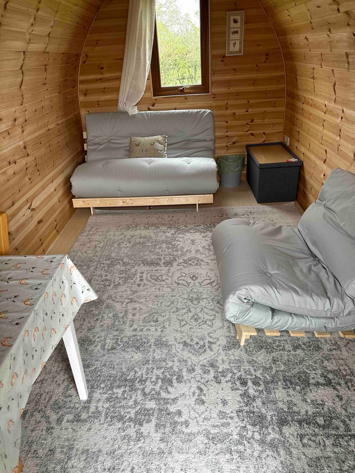 The Roost - Tanglin Farm Camping Pod