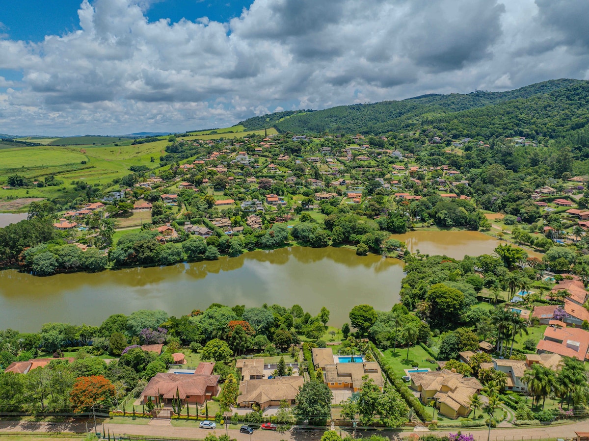 Casa em Itatiba/SP, cond. fechado, piscina com bar