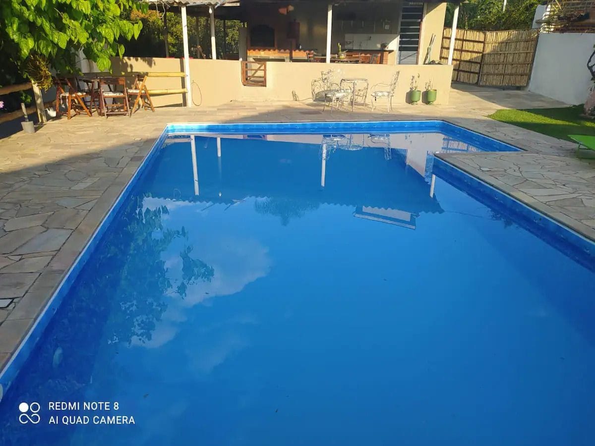 Sitio Agradável com Lago e Piscina Guararema!