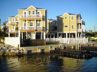 Oceanside home 109, dock,kayaks,bikes,pool,fishing