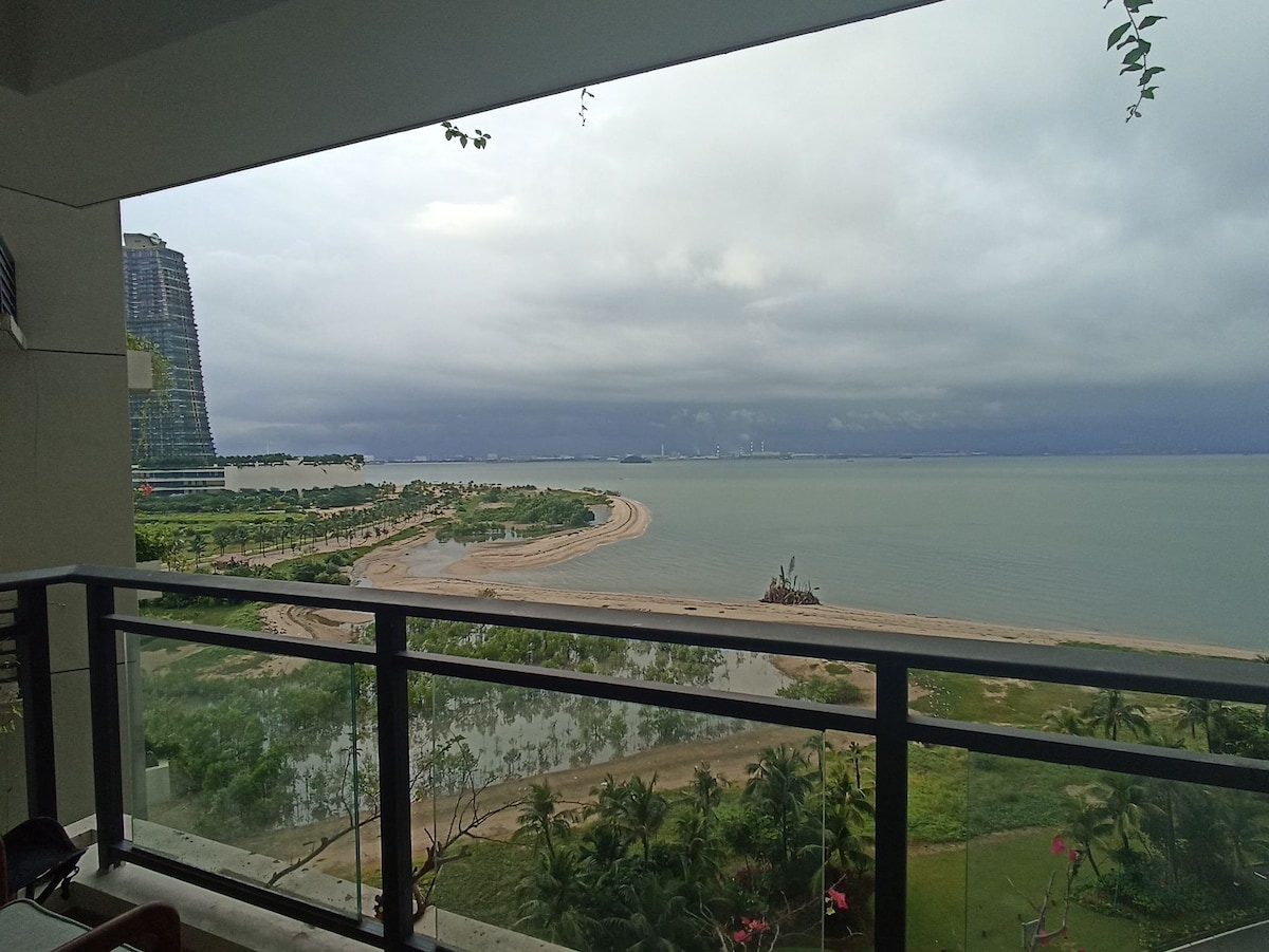 Best seaview condominium in Ataraxia Park 4