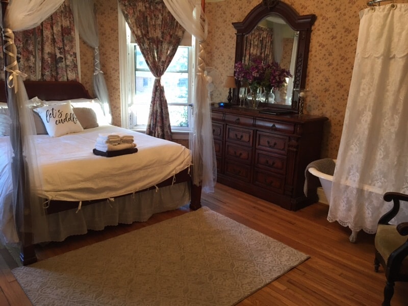 McKitrick House Inn B&B
Bridal Suite