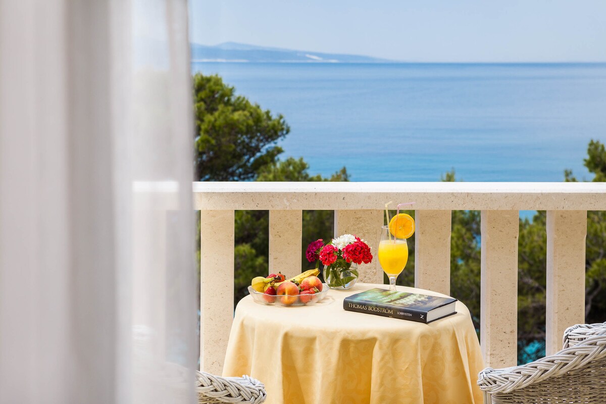 Superior double Sea View room with breakfast
