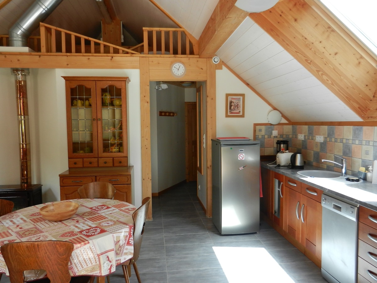 ORNON的度假木屋（距离L 'Alpe d' Huez 23公里）。