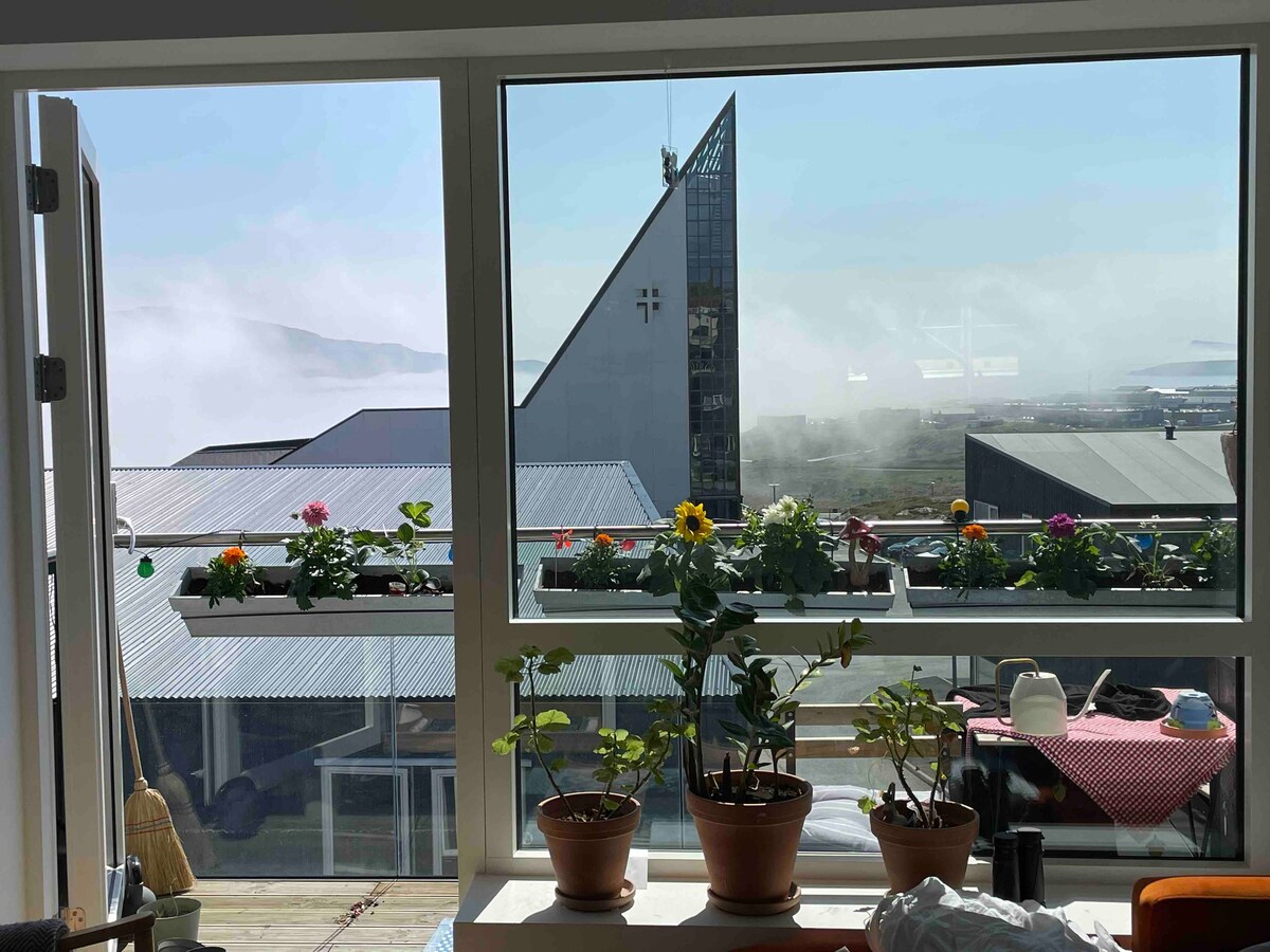 3 bedroom apartment in Hoyvík