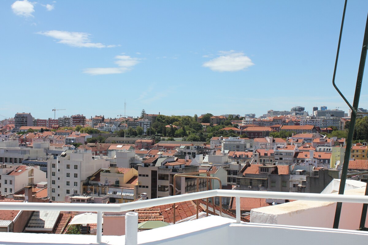 带私人露台的复式公寓-可俯瞰里斯本
