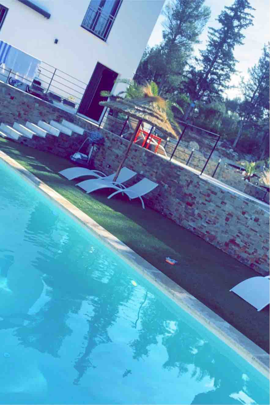 Villa prestations hauts de gamme piscine chauffée