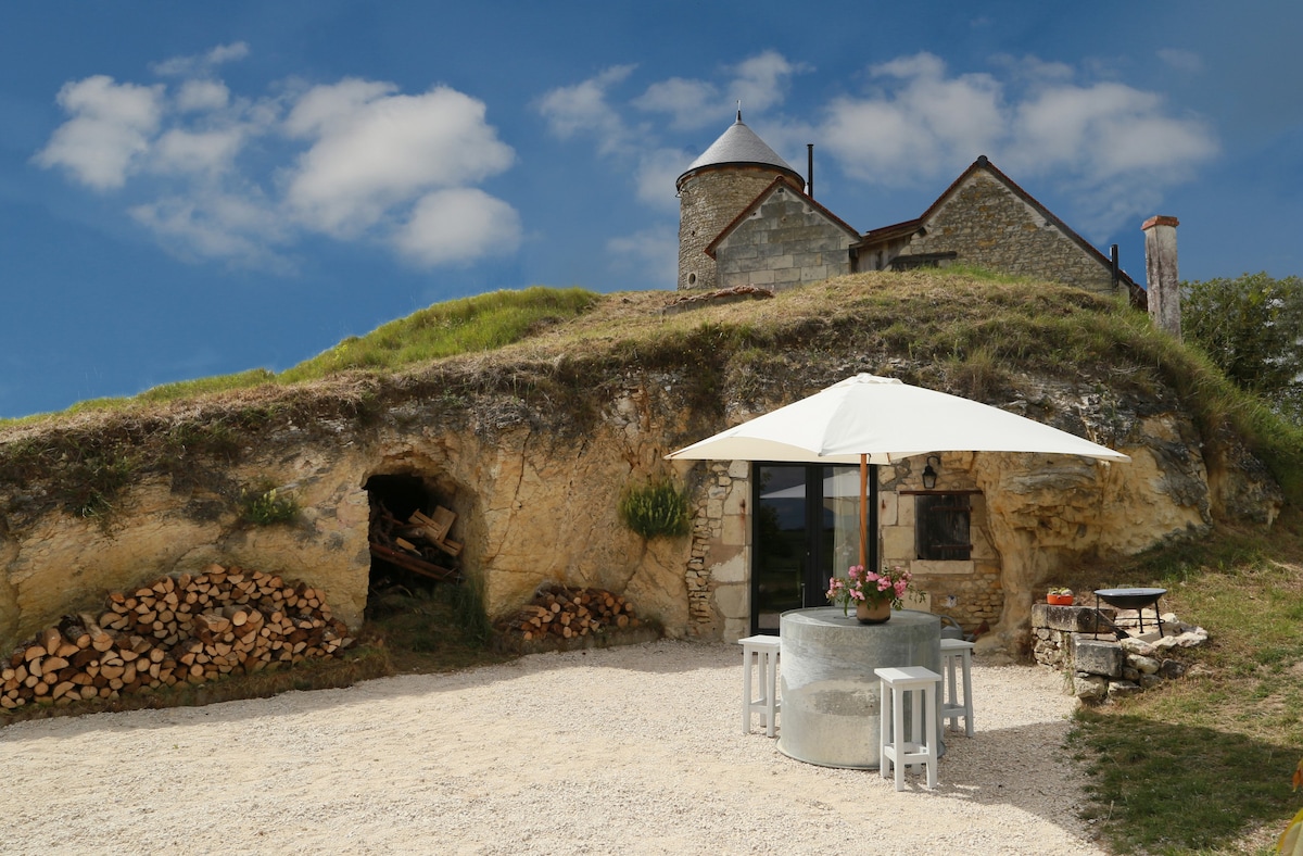 La Grotte du Moulin de la Motte Baudoin