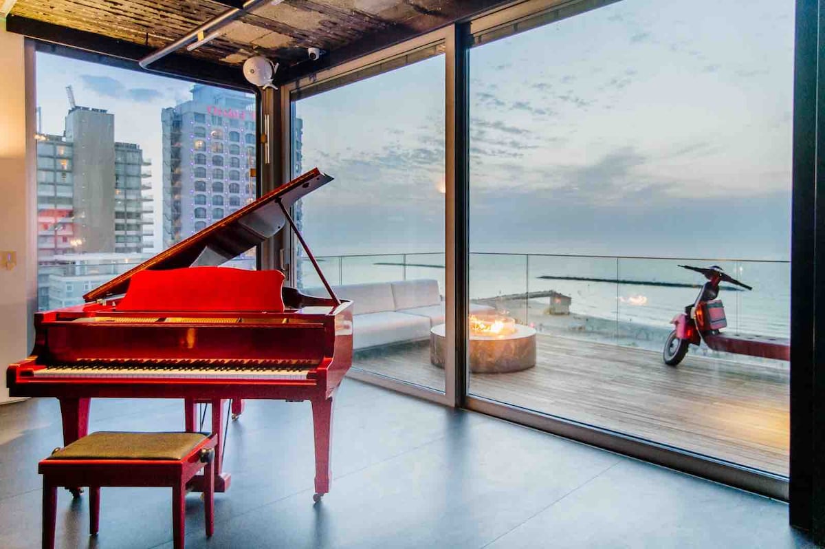 Unbelievable 3 floors penthouse!