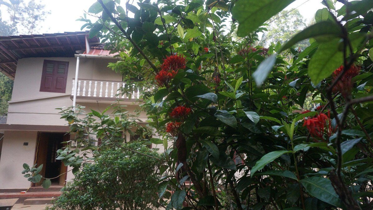 Sunshine Farm Stay in Bio-herbal plantation central Wayanad