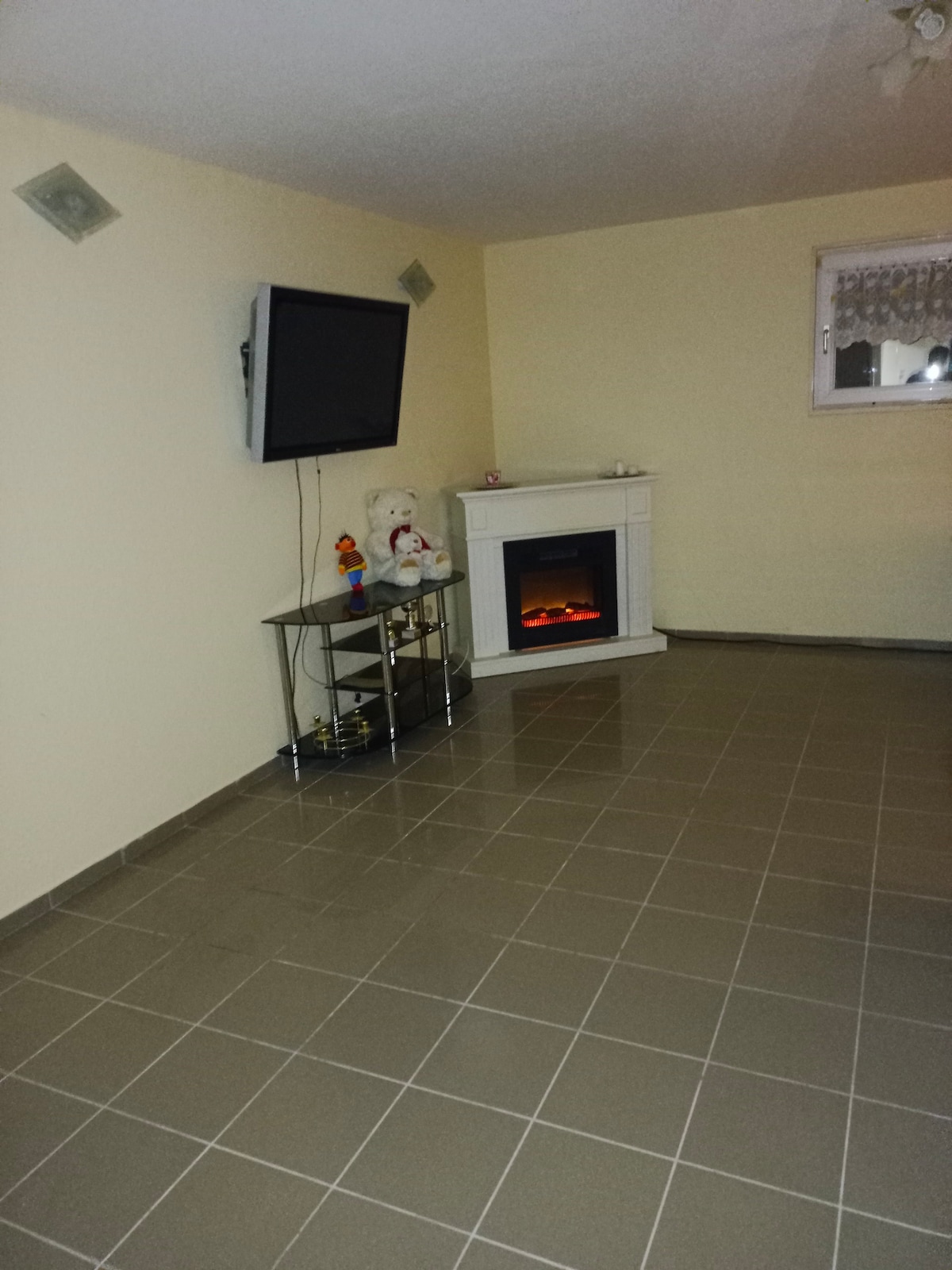 komplette Apartment zu vermiete 
Hbf Messe 20 min