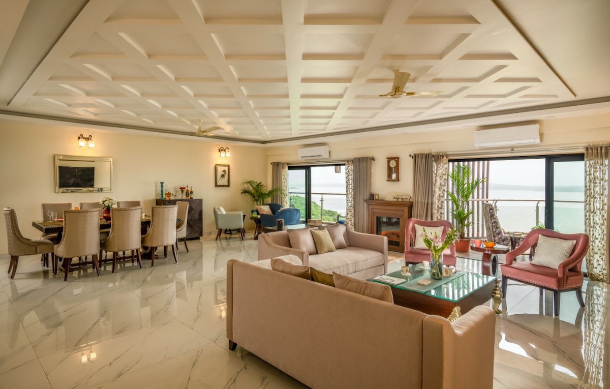 Ultra-luxurious 4bhk Sea facing Penthouse