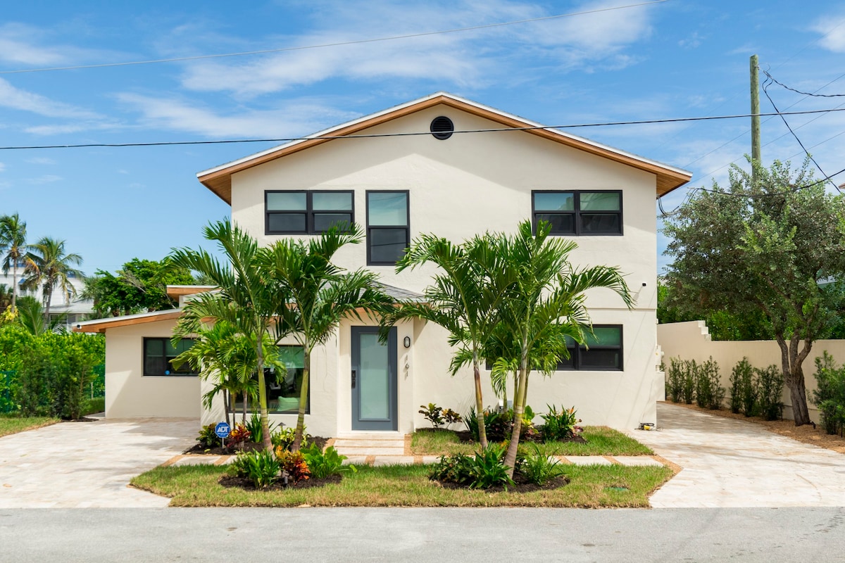 Luxury River View-Heated Pool-Steps to the Beach