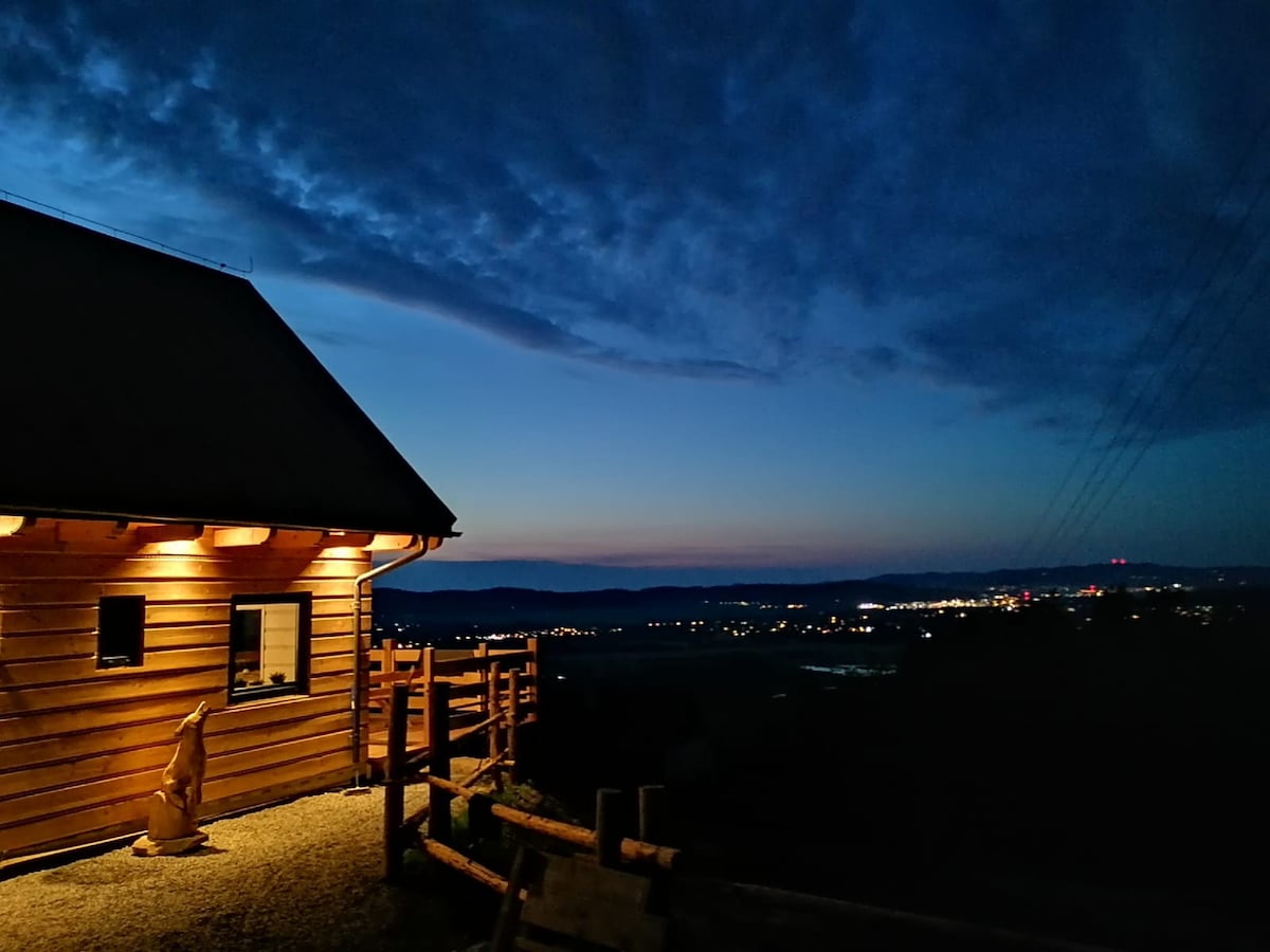 巨山小屋，景色优美