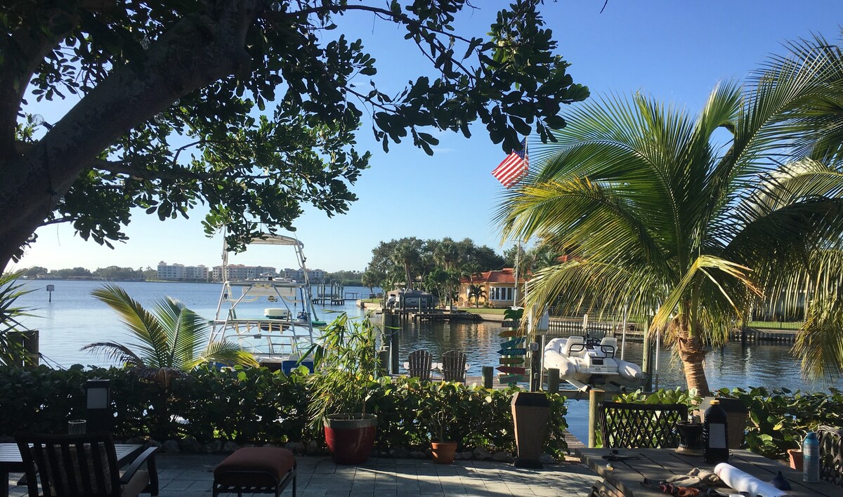 Heart of St. Pete Waterfront Private Dock House