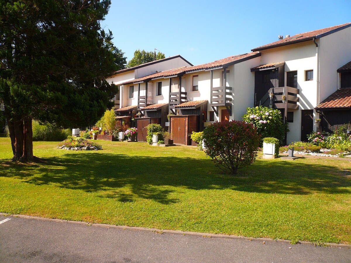 maison tout confort entre bourg et océan