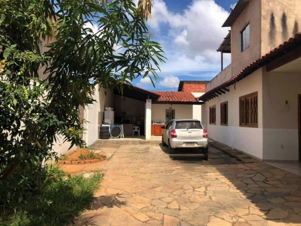 Casa Pra Até 16 Pessoas + Churrasqueira + Garagem