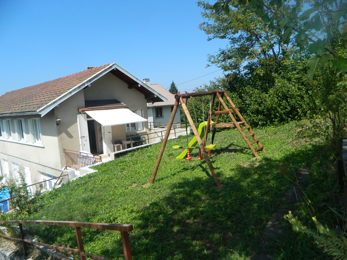 la berlie du jura * * gîtes n ° 3 * * 2 à 12 personnes