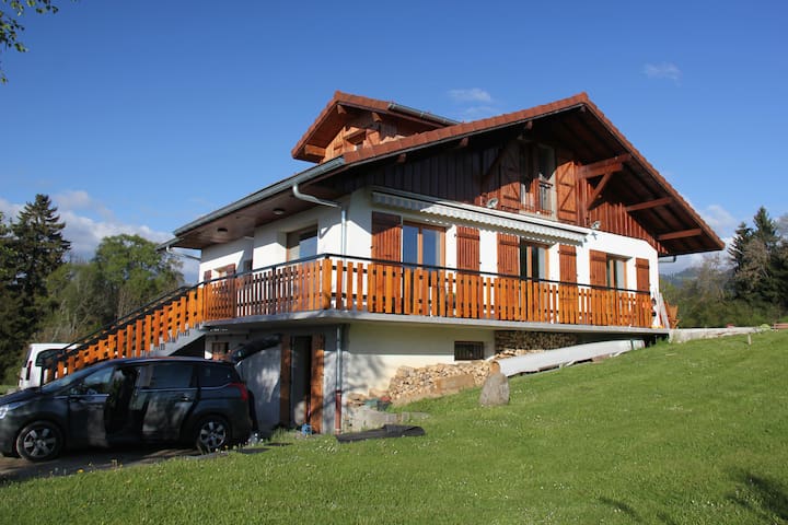 airbnb爱彼迎-neuvecelle,auvergne-rh00ne-alpes,法国民宿短租