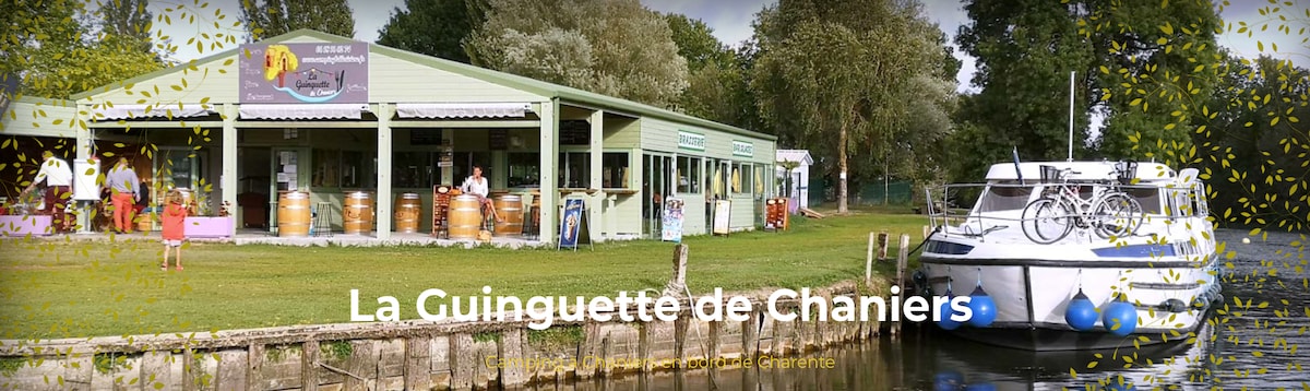 Un Camping au fil de l 'eau à Chaniers/Charente 44