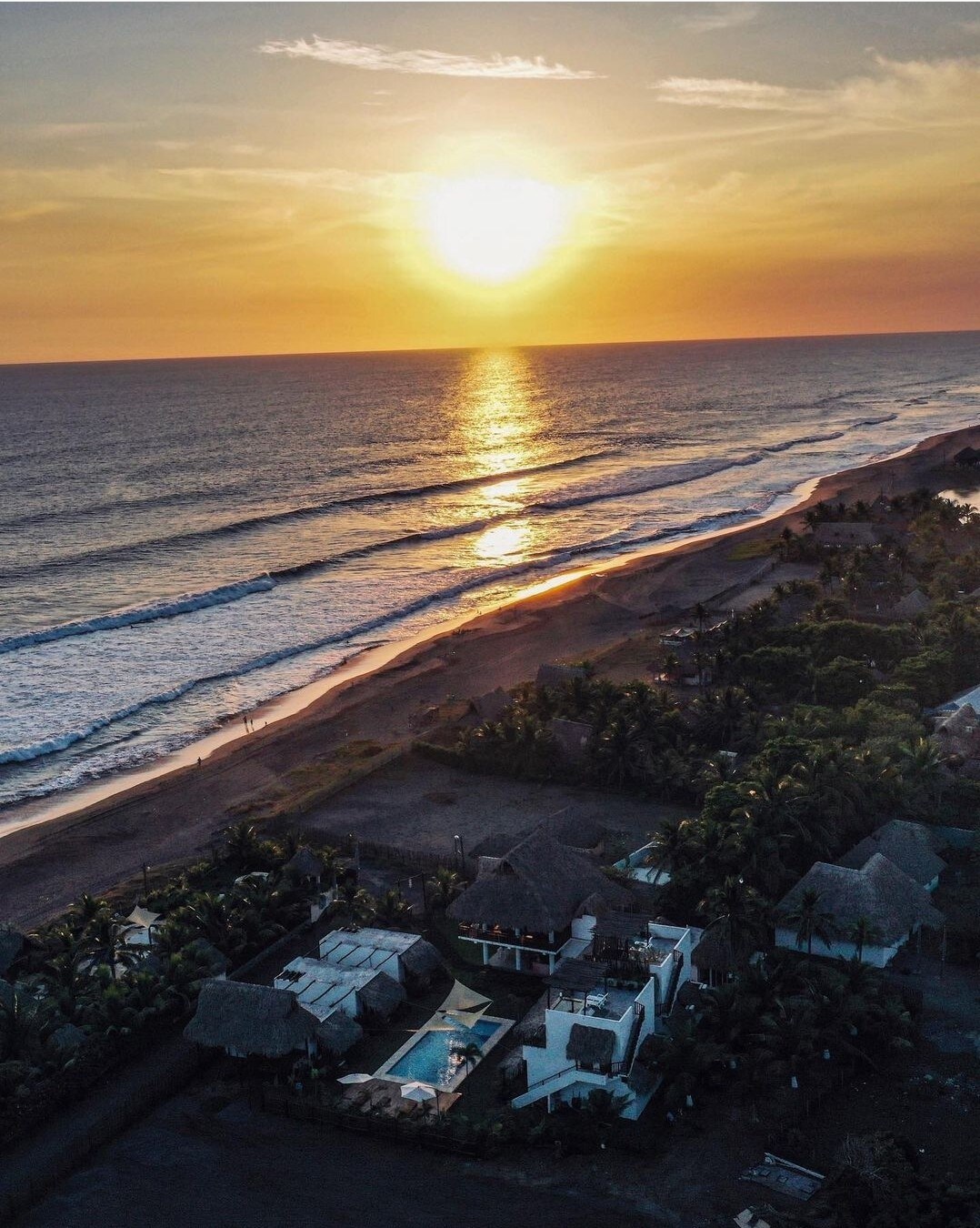 Casa America, El Paredón Beach House