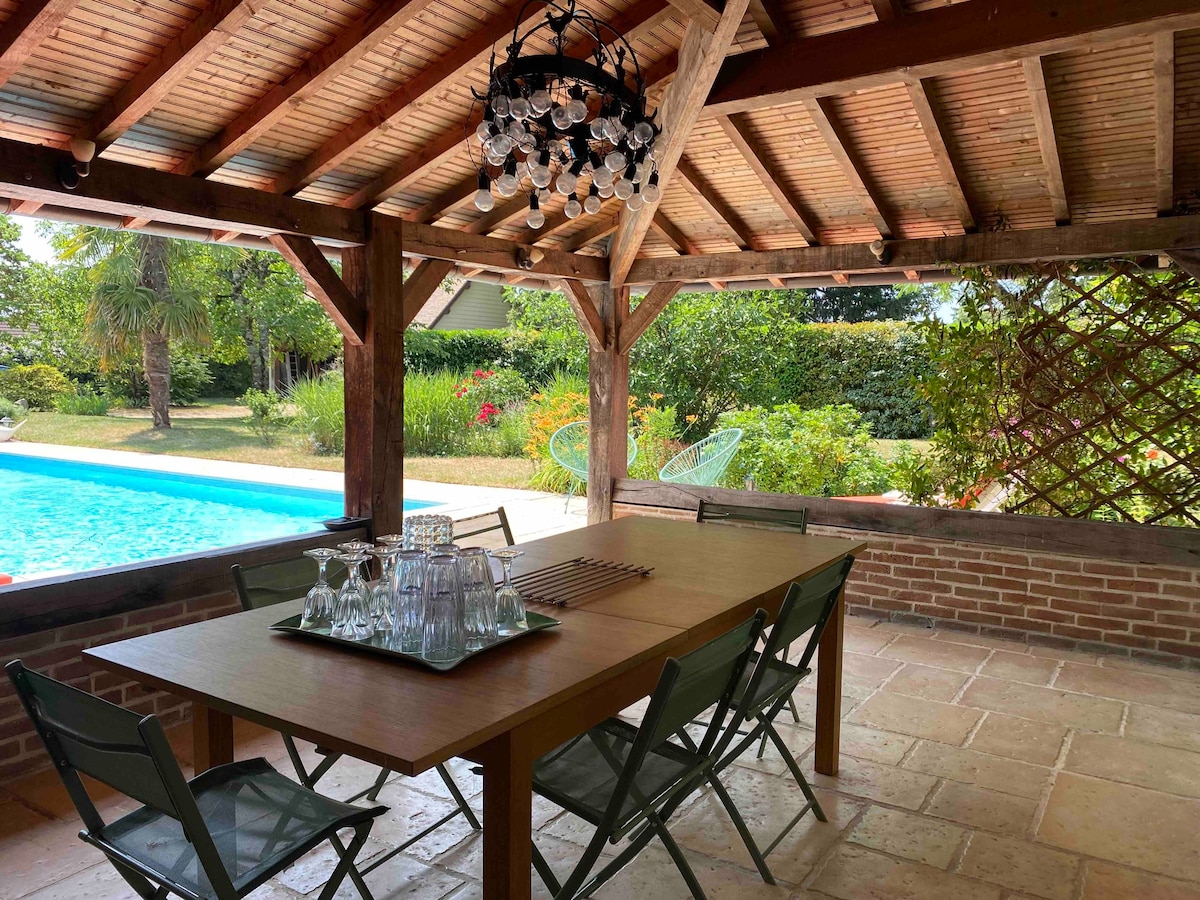 Maison très agréable à vivre - piscine et jardin