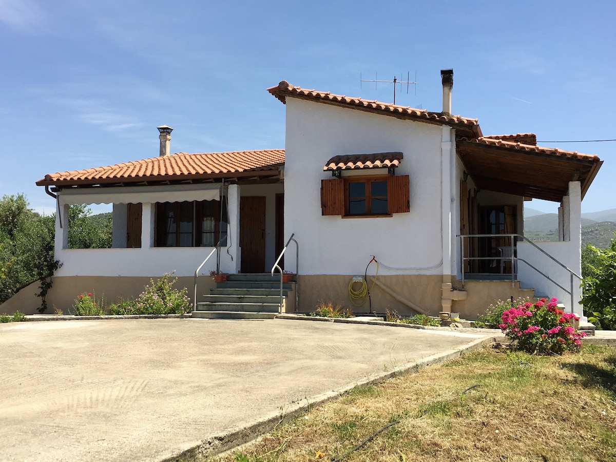 Traditional Cottage in Zacharo Top Floor