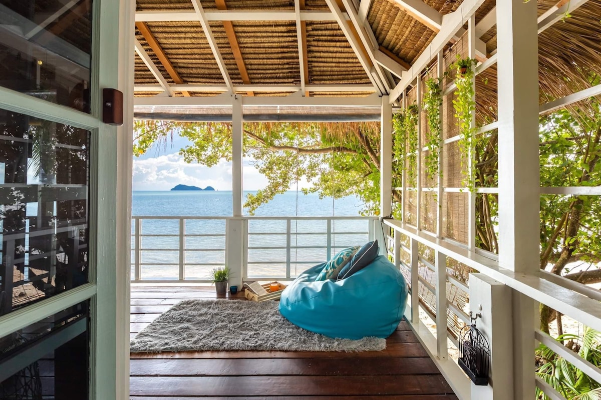 ❤️ THE Hatch, Romantic Beachfront, HIN KONG