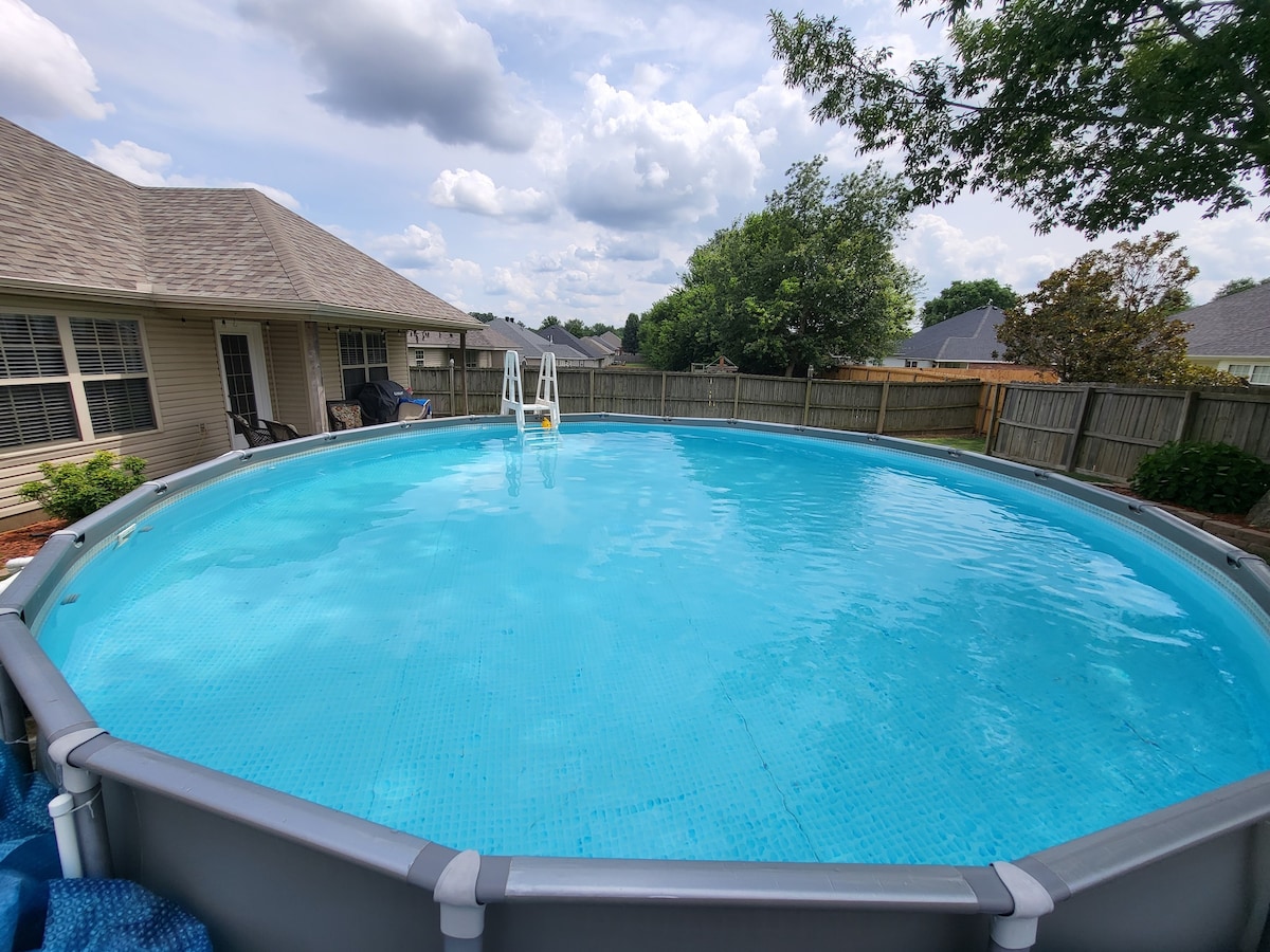 POOL 3BD 2BTH New Reno Family Friendly Opn Concept